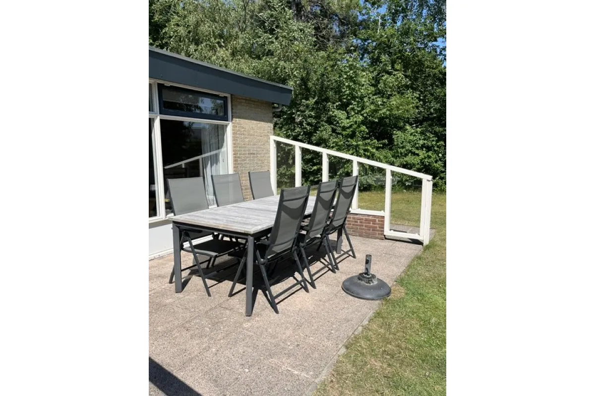 Terras met tuinset