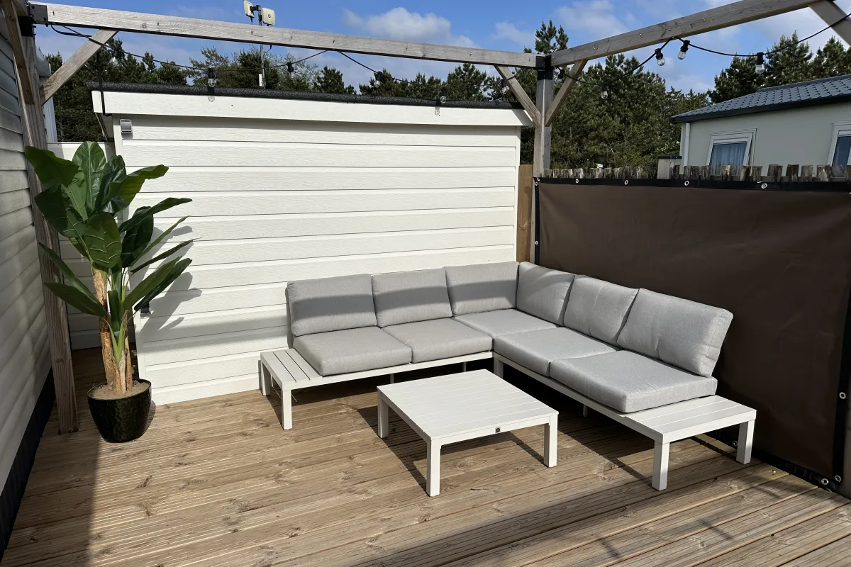 Terras overdag.