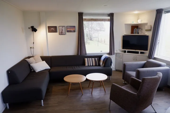 Lekkere loungebank met losse fauteuils